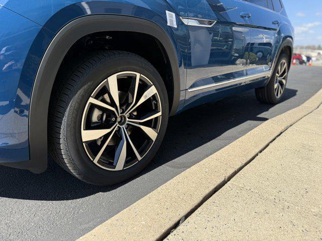 new 2025 Volkswagen Atlas car, priced at $51,640