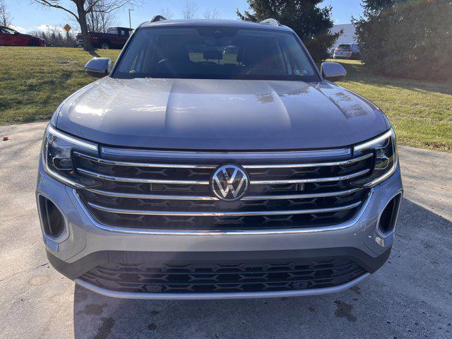 new 2025 Volkswagen Atlas car, priced at $44,327