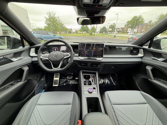 new 2025 Volkswagen Tiguan car, priced at $39,376