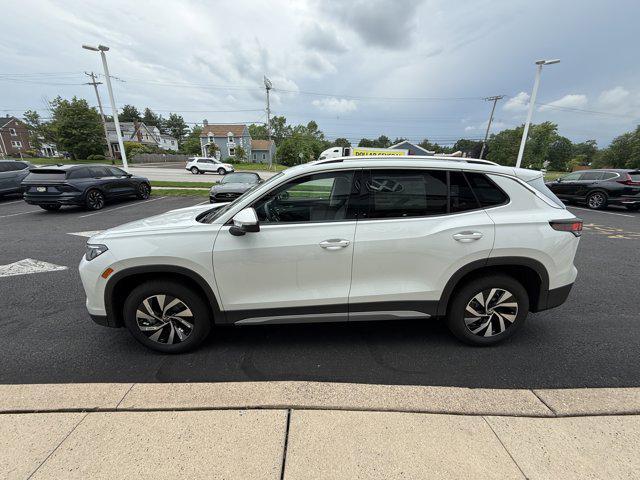 new 2025 Volkswagen Tiguan car, priced at $31,301