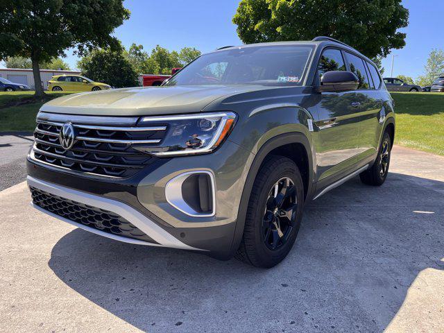 new 2024 Volkswagen Atlas car, priced at $47,500