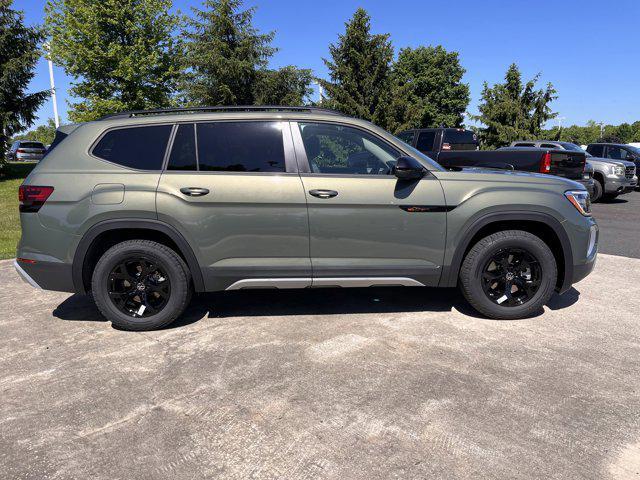 new 2024 Volkswagen Atlas car, priced at $47,500