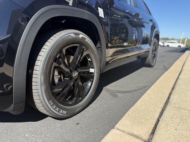 new 2026 Volkswagen Atlas Cross Sport car, priced at $49,755