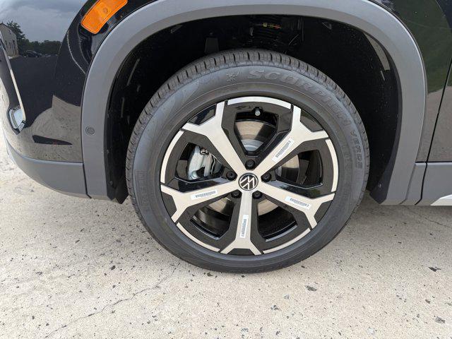 new 2025 Volkswagen Tiguan car, priced at $35,270