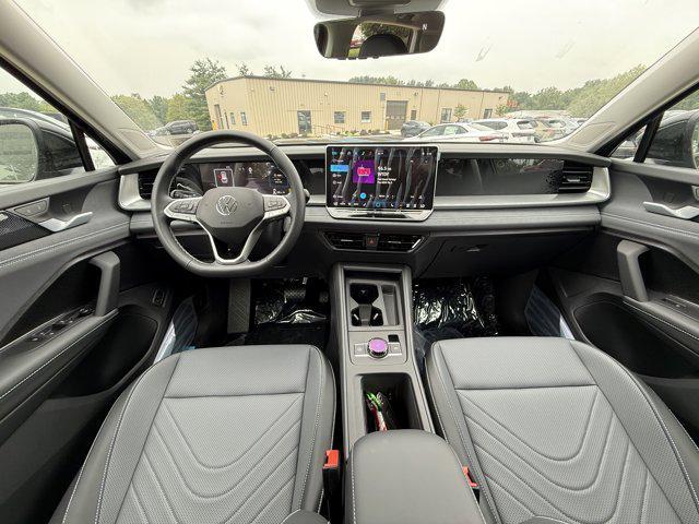 new 2025 Volkswagen Tiguan car, priced at $35,270