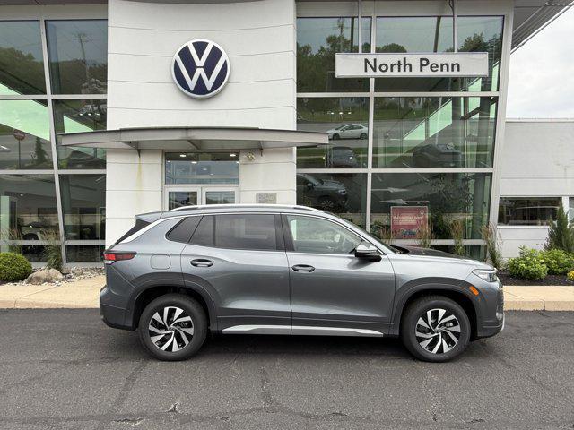 new 2025 Volkswagen Tiguan car, priced at $31,301