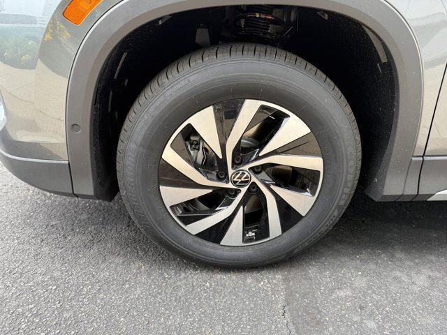 new 2025 Volkswagen Tiguan car, priced at $31,301