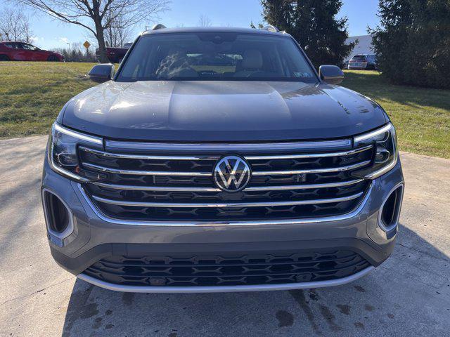 new 2025 Volkswagen Atlas car, priced at $44,925