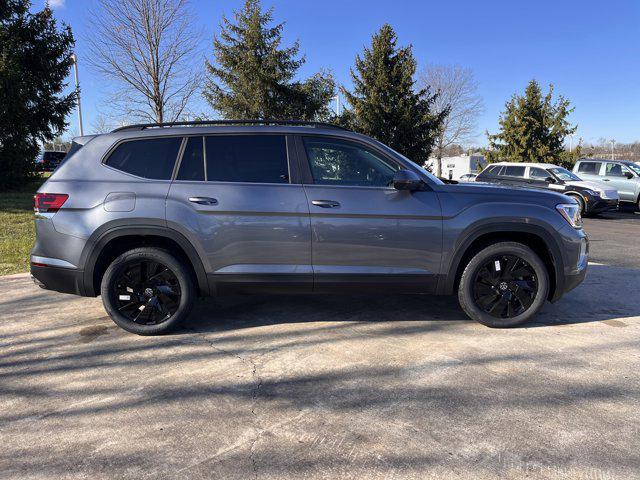 new 2025 Volkswagen Atlas car, priced at $44,925