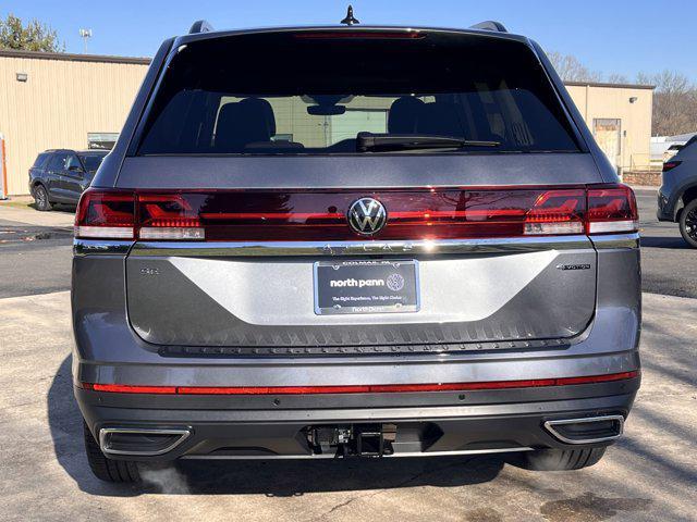 new 2025 Volkswagen Atlas car, priced at $44,925