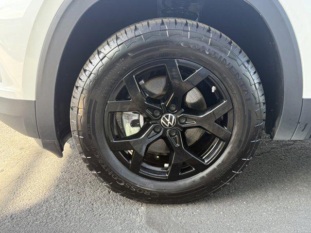 used 2024 Volkswagen Atlas car, priced at $48,990