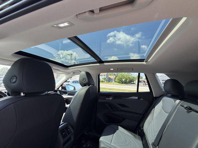 new 2025 Volkswagen Tiguan car, priced at $36,034