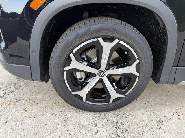 new 2025 Volkswagen Tiguan car, priced at $31,217