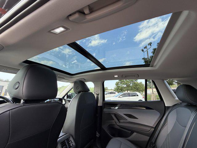 new 2025 Volkswagen Tiguan car, priced at $31,217