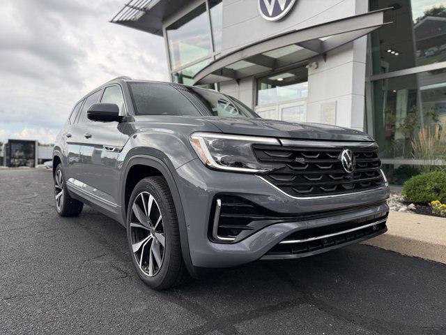 new 2025 Volkswagen Atlas car, priced at $51,357