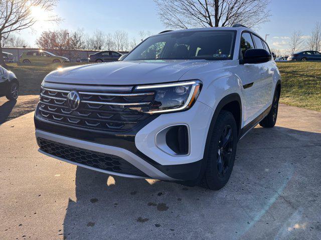 new 2025 Volkswagen Atlas car, priced at $45,633