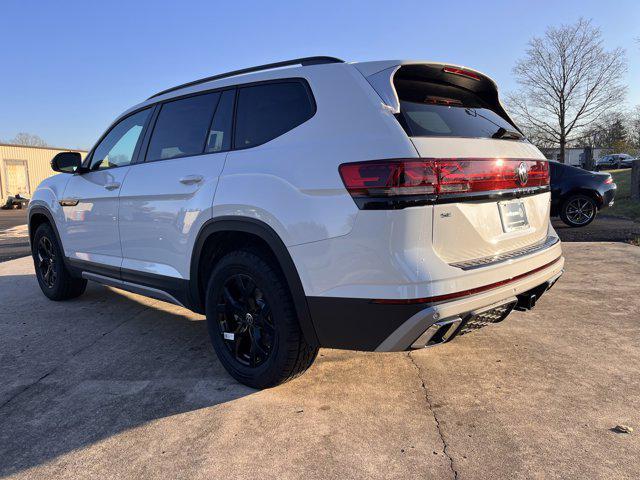 new 2025 Volkswagen Atlas car, priced at $45,633