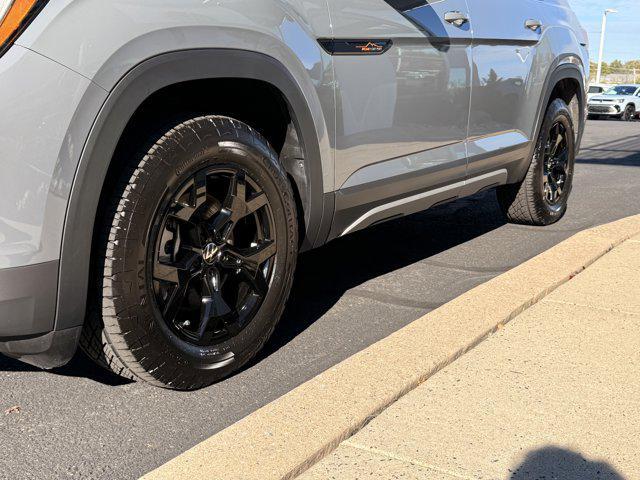 used 2025 Volkswagen Atlas car, priced at $41,500