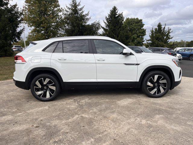 new 2024 Volkswagen Atlas Cross Sport car, priced at $41,088