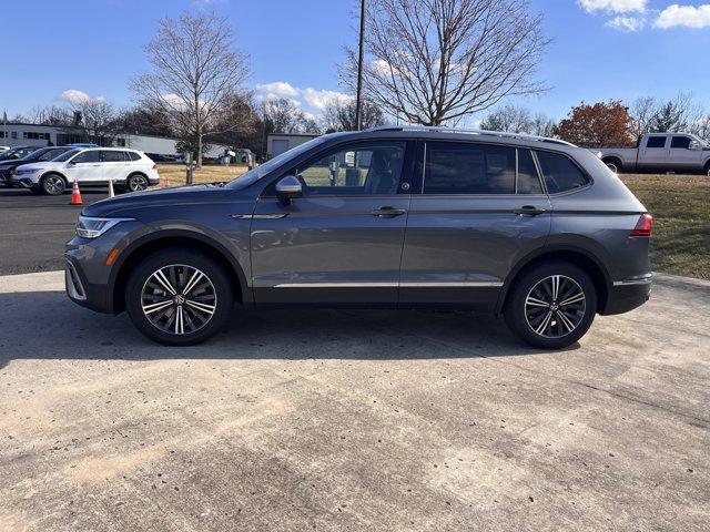 new 2024 Volkswagen Tiguan car, priced at $35,956