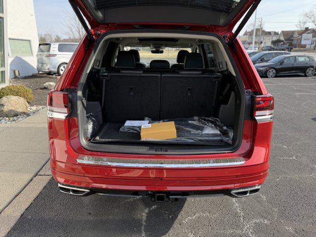 new 2025 Volkswagen Atlas car, priced at $52,214