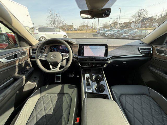 new 2025 Volkswagen Atlas car, priced at $52,214