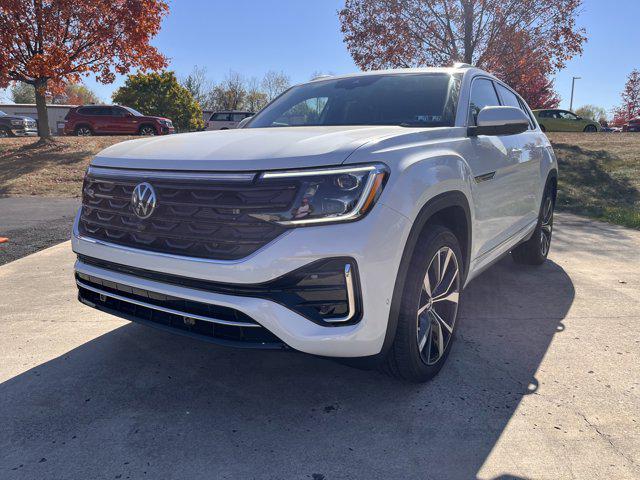 new 2025 Volkswagen Atlas Cross Sport car, priced at $51,928