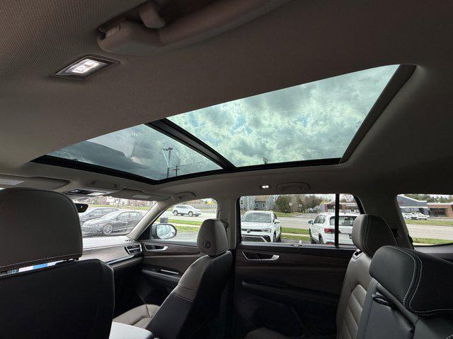 new 2025 Volkswagen Atlas car, priced at $47,238