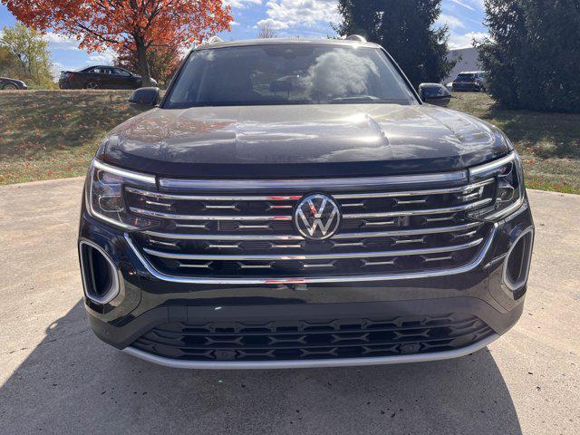 new 2025 Volkswagen Atlas car, priced at $47,301