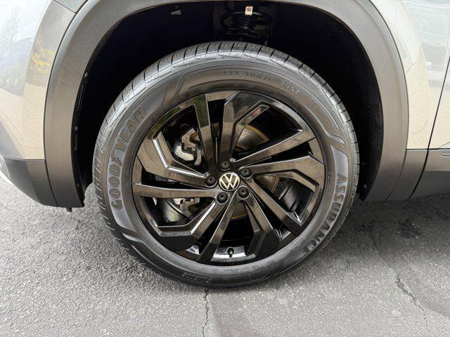 used 2022 Volkswagen Atlas car, priced at $31,990