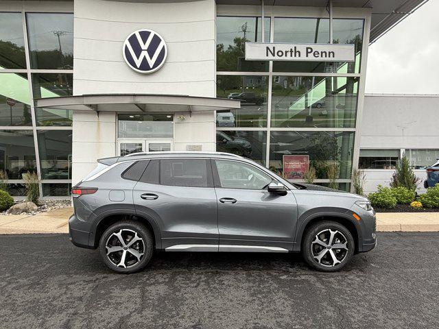 new 2025 Volkswagen Tiguan car, priced at $33,927