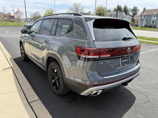 new 2025 Volkswagen Atlas car, priced at $49,531