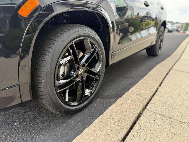 new 2025 Volkswagen Tiguan car, priced at $38,061