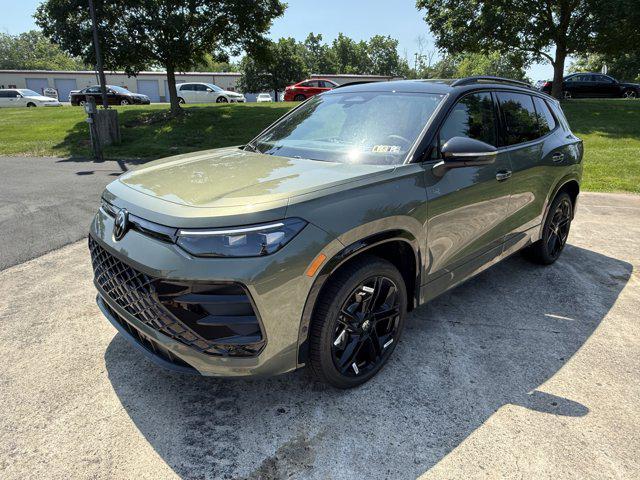 new 2025 Volkswagen Tiguan car, priced at $40,104