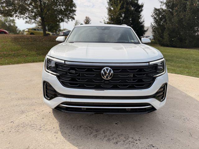 new 2026 Volkswagen Atlas Cross Sport car, priced at $53,326
