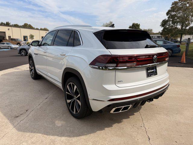 new 2026 Volkswagen Atlas Cross Sport car, priced at $53,326
