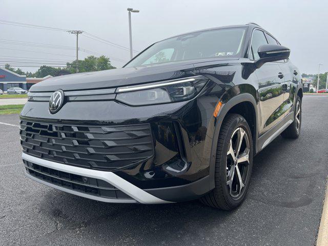 new 2025 Volkswagen Tiguan car, priced at $35,284