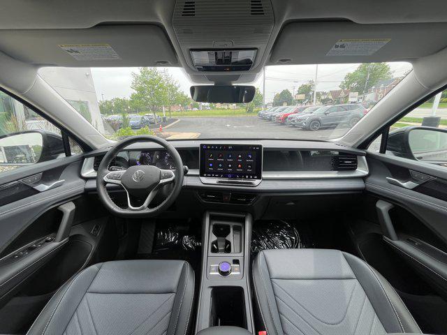 new 2025 Volkswagen Tiguan car, priced at $35,284