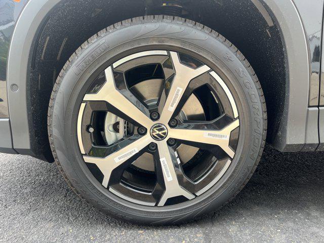 new 2025 Volkswagen Tiguan car, priced at $35,284