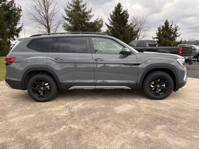 new 2025 Volkswagen Atlas car, priced at $46,070