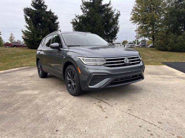 new 2024 Volkswagen Tiguan car, priced at $33,600