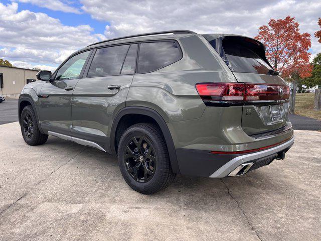 new 2024 Volkswagen Atlas car, priced at $43,537