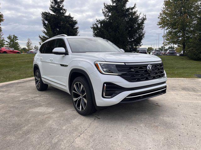 new 2024 Volkswagen Atlas car, priced at $50,582