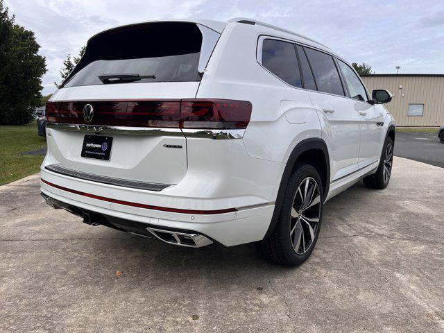 new 2024 Volkswagen Atlas car, priced at $50,582