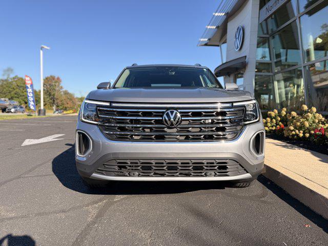 used 2025 Volkswagen Atlas car, priced at $39,456