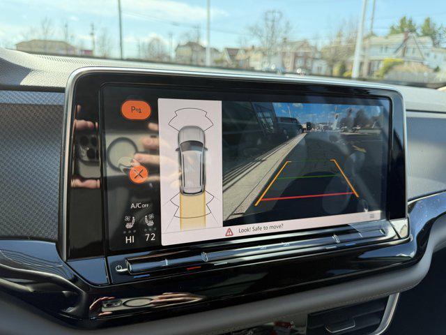new 2025 Volkswagen Atlas car, priced at $46,332