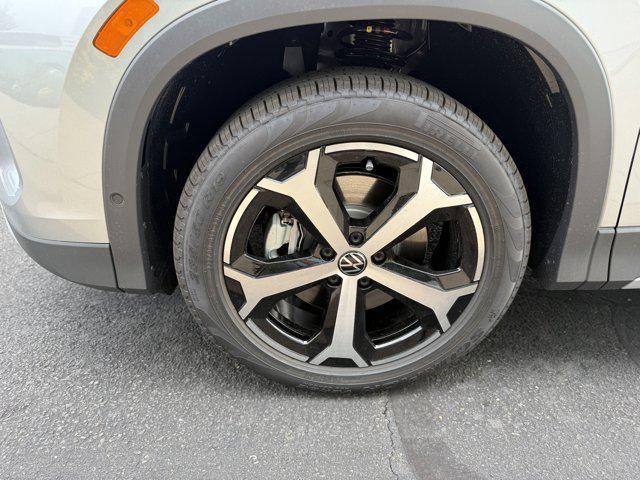 new 2025 Volkswagen Tiguan car, priced at $35,284
