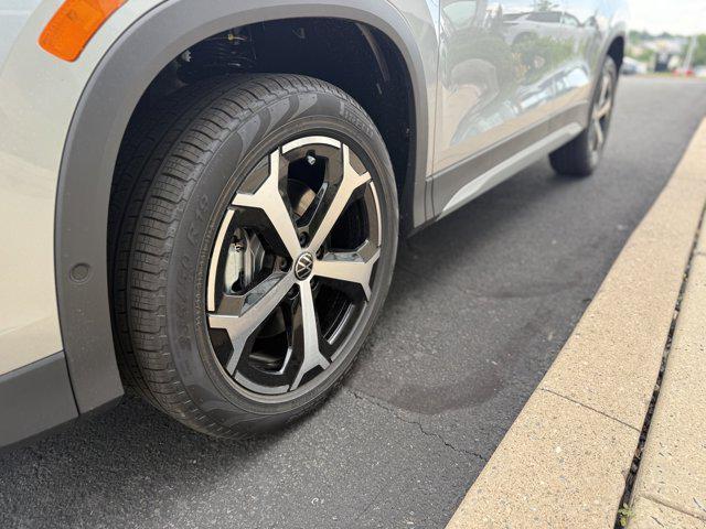 new 2025 Volkswagen Tiguan car, priced at $35,284