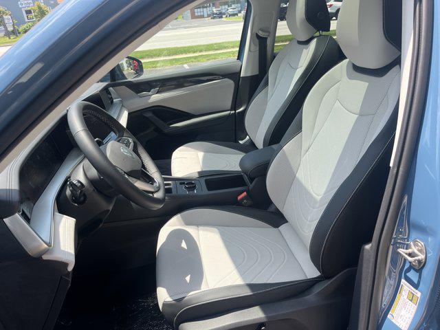 new 2025 Volkswagen Tiguan car, priced at $35,721