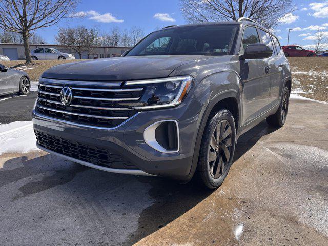 new 2025 Volkswagen Atlas car, priced at $44,462